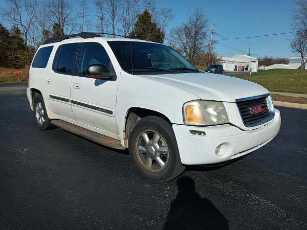 2004 GMC Envoy XL 4 WD - cars & trucks - by dealer - vehicle... for sale in Bloomington, IN – photo 8