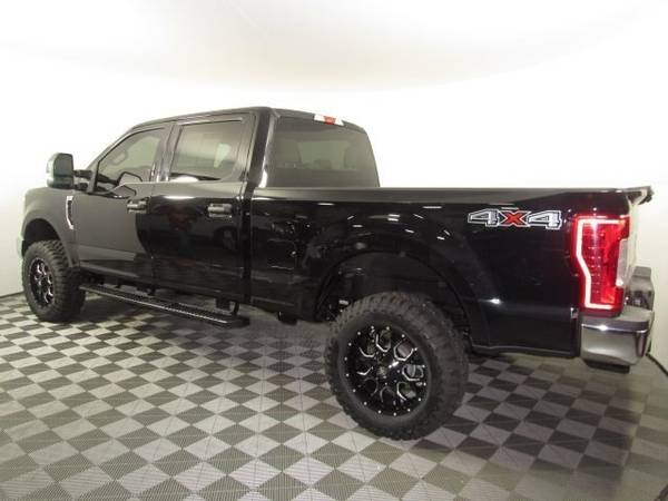 💥 2019 FORD F-250 XLT CREW CAB! ** BRAND NEW LIFT, WHEELS, & TIRES 💥 for sale in Kearney, MO – photo 10