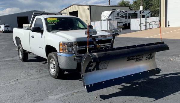 2007 Chevy Silverado 3500HD Snow Plow Pickup for sale in Sheridan, ND