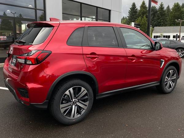 2020 Mitsubishi Outlander Sport 4x4 4WD SE SUV for sale in Milwaukie, OR – photo 6
