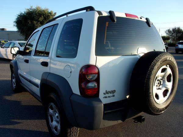 2005 JEEP LIBERTY 4X4 - - by dealer - vehicle for sale in Modesto, CA – photo 3