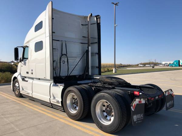 2019 Volvo VNL 760 (414k miles) Unit 19154 - - by for sale in Joliet, IL – photo 5