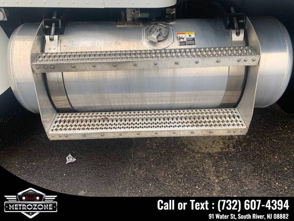 2015 Peterbilt 337, Non CDL, 24 Feet Box, Liftgate, Air Suspension for sale in South River, NY – photo 17