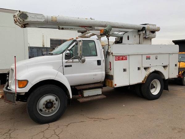 2005 *Ford* *F-750 47 FOOT OVER CENTER* *ALTEC BUCKET B for sale in Massapequa, CO