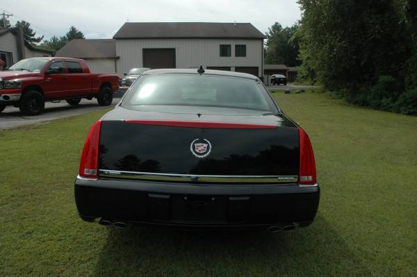 2011 Cadillac DTS Luxury Edition- LOW LOW MILES - One Owner for sale in Windham, VT – photo 7