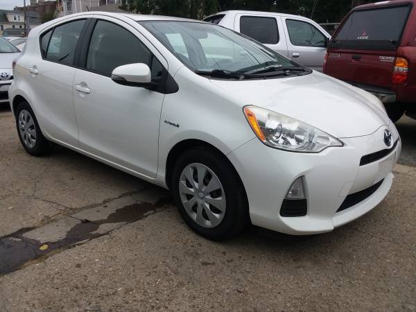 2012 Toyota Prius C Hybrid $6999 Auto 4Cyl 102k Loaded A/C Clean AAS for sale in Providence, RI