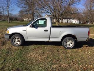 2003 Ford F150 Short Bed - cars & trucks - by owner - vehicle... for sale in Lizton, IN
