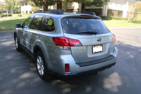 2014 Subaru Outback 2.5i Premium with hitch for sale in Sacramento , CA – photo 5