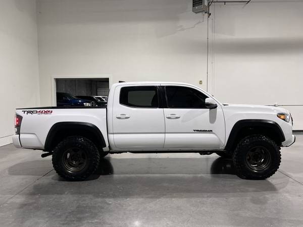 2020 Toyota Tacoma Double Cab TRD Off-Road Pickup 4D 5 ft 31961 for sale in Portland, WA – photo 7