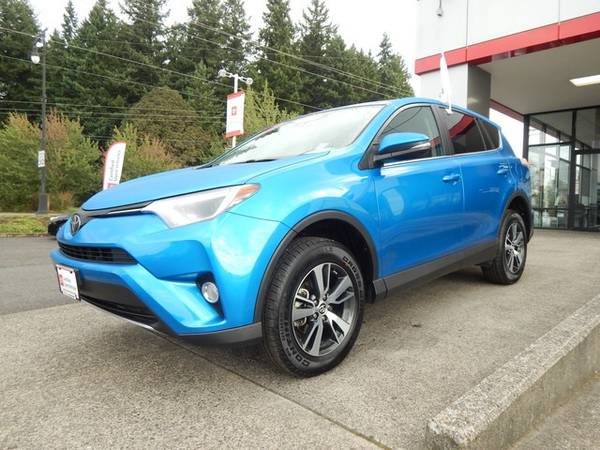 2018 Toyota RAV4 All Wheel Drive Certified RAV 4 XLE AWD SUV for sale in Vancouver, OR – photo 2