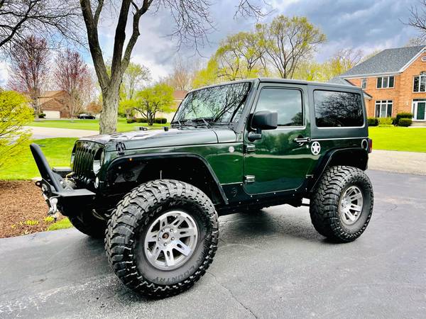 2011 Jeep Wrangler 4WD 2dr Sahara HardTop for sale in Libertyville, IL – photo 14