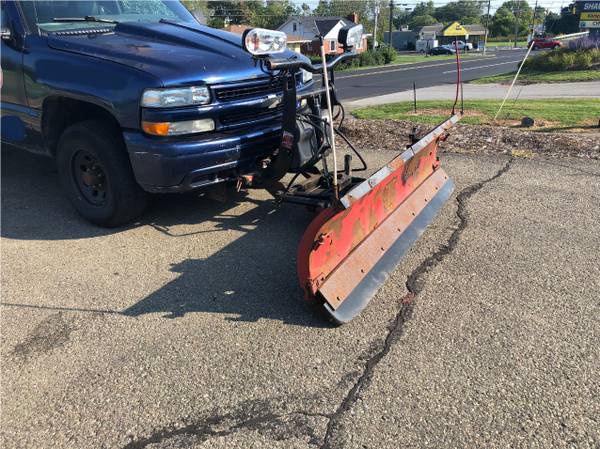 2000 Chevy 1500 with Boss Plow for sale in Girard, PA – photo 2