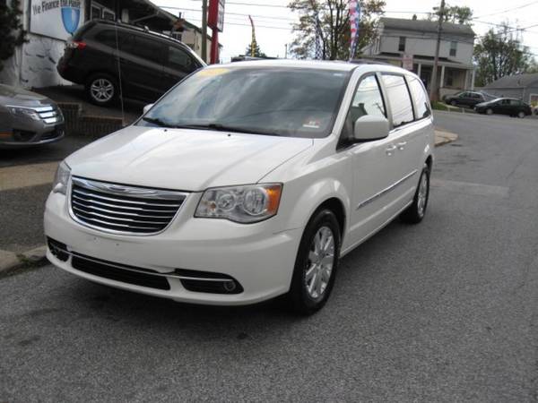 2013 Chrysler Town & Country Touring - BIG BIG SAVINGS! - cars & for sale in Prospect Park, PA – photo 3