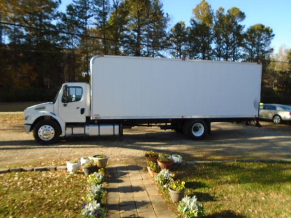 2013 Freightliner M2 26 FT Box Truck - cars & trucks - by dealer -... for sale in Cumming, GA – photo 4