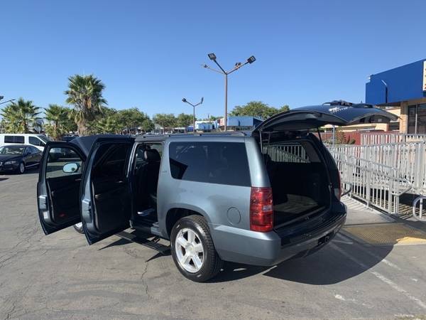 2008 Chevrolet Suburban LTZ**1 OWNER **NAVY**MOONROOF****LOW MILES**** for sale in Sacramento , CA – photo 12