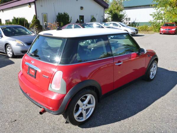 2005 MINI COOPER-5 SPEED MANUAL-RUNS AND DRIVES GOOD-WHOLESALE PRICE... for sale in Milford, MA – photo 5