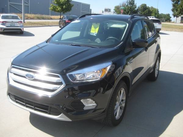 2018 Ford Escape SE - - by dealer - vehicle automotive for sale in Lincoln, NE – photo 4