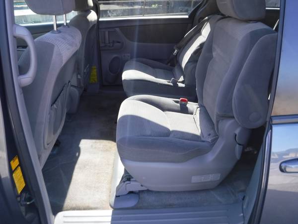 09 Toyota Sienna LE V6 Auto AWD Loaded Alloy's 1-Owner Clean Carfax! for sale in ENDICOTT, NY – photo 9