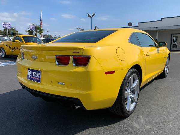 R1. 2011 Chevrolet Camaro LT 6 SPEED MANUAL LEATHER SUN ROOF CLEAN for sale in Stanton, CA – photo 5