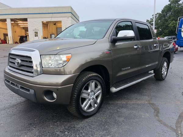 Loaded! 2007 Toyota Tundra! Crew Max Limited! 4x4! Well-Kept! for sale in Ortonville, MI