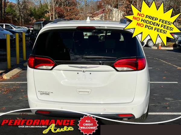 2018 Chrysler Pacifica Touring L FWD Minivan - - by for sale in Bohemia, NY – photo 18