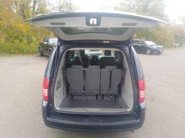 2008 Chrysler Town N Country LX Mini Van( Stow N Go, Affordable) for sale in Forest Lake, MN – photo 9