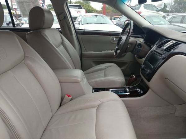 2006 Cadillac DTS Base for sale in Greenfield, WI – photo 12