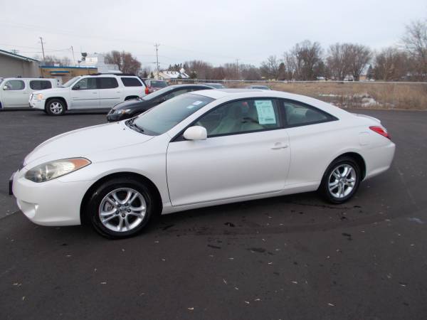 2004 Toyota Camry Solara SE FWD 2-OWNER VERY NICE! - cars & trucks -... for sale in Hugo, MN – photo 2