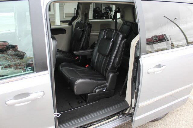 2013 Chrysler Town & Country Touring FWD for sale in Other, MI – photo 3