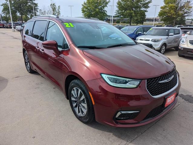 2021 Chrysler Pacifica Touring-L for sale in Waterloo, IA – photo 29