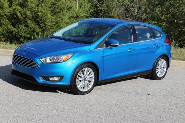 2015 FORD FOCUS TITANIUM ONLY 14K MILES LIKE NEW for sale in Halethorpe, MD