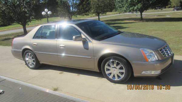 Cadillac dts Luxury for sale in Benton, IL – photo 5