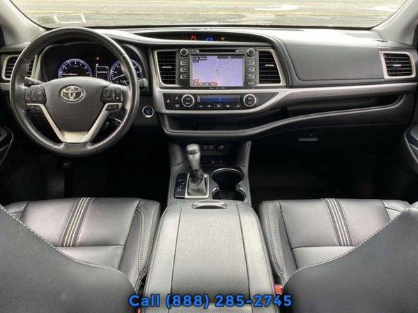 2017 Toyota Highlander SE - - by dealer - vehicle for sale in Great Neck, NY – photo 10