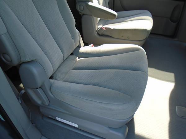 2007 Hyundai Entourage-CLEAN for sale in Toms River, NJ – photo 11