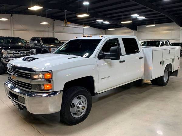 2018 Chevrolet Silverado 3500 hd 3500hd 4x4 utility bed 6.6l Duramax... for sale in Houston, TX – photo 14
