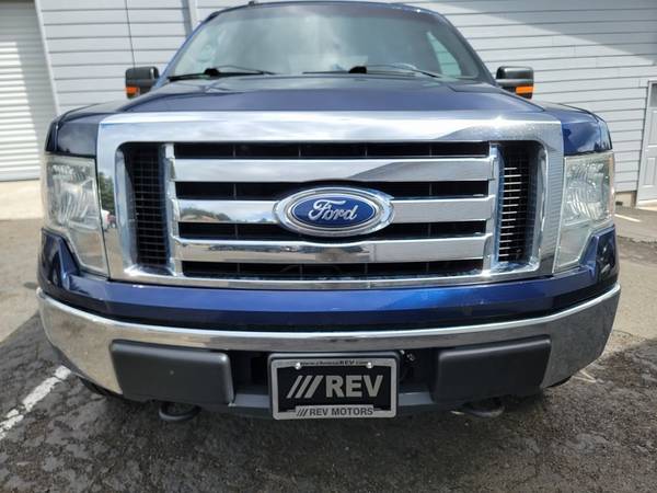 2012 Ford F-150 4WD SuperCrew 145 XL - - by dealer for sale in Portland, OR – photo 2