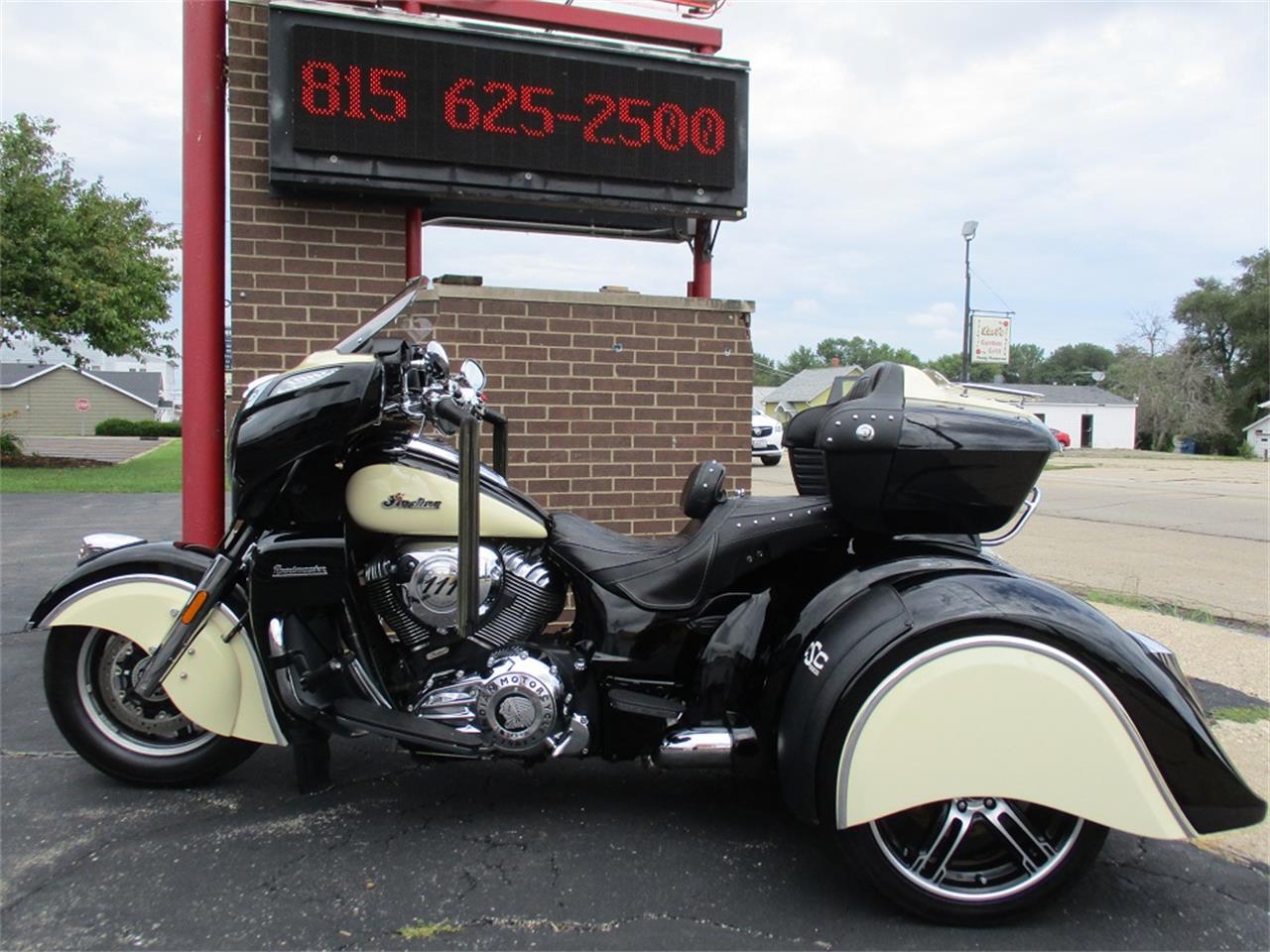 2017 Indian Roadmaster for sale in Sterling, IL – photo 12