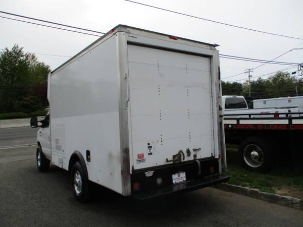 2012 Ford Econoline E-350 BOX TRUCK W/ SIDE AWNING! for sale in south amboy, WV – photo 5