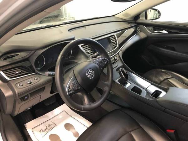 2018 BUICK LACROSSE ESSENCE*REMOTE START*HEATED LEATHER*28K*VERY NICE! for sale in Webster City, IA – photo 10