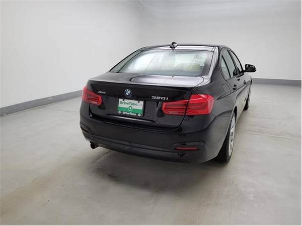 2018 BMW 320i xDrive - sedan - - by dealer - vehicle for sale in Taylor, MI – photo 7