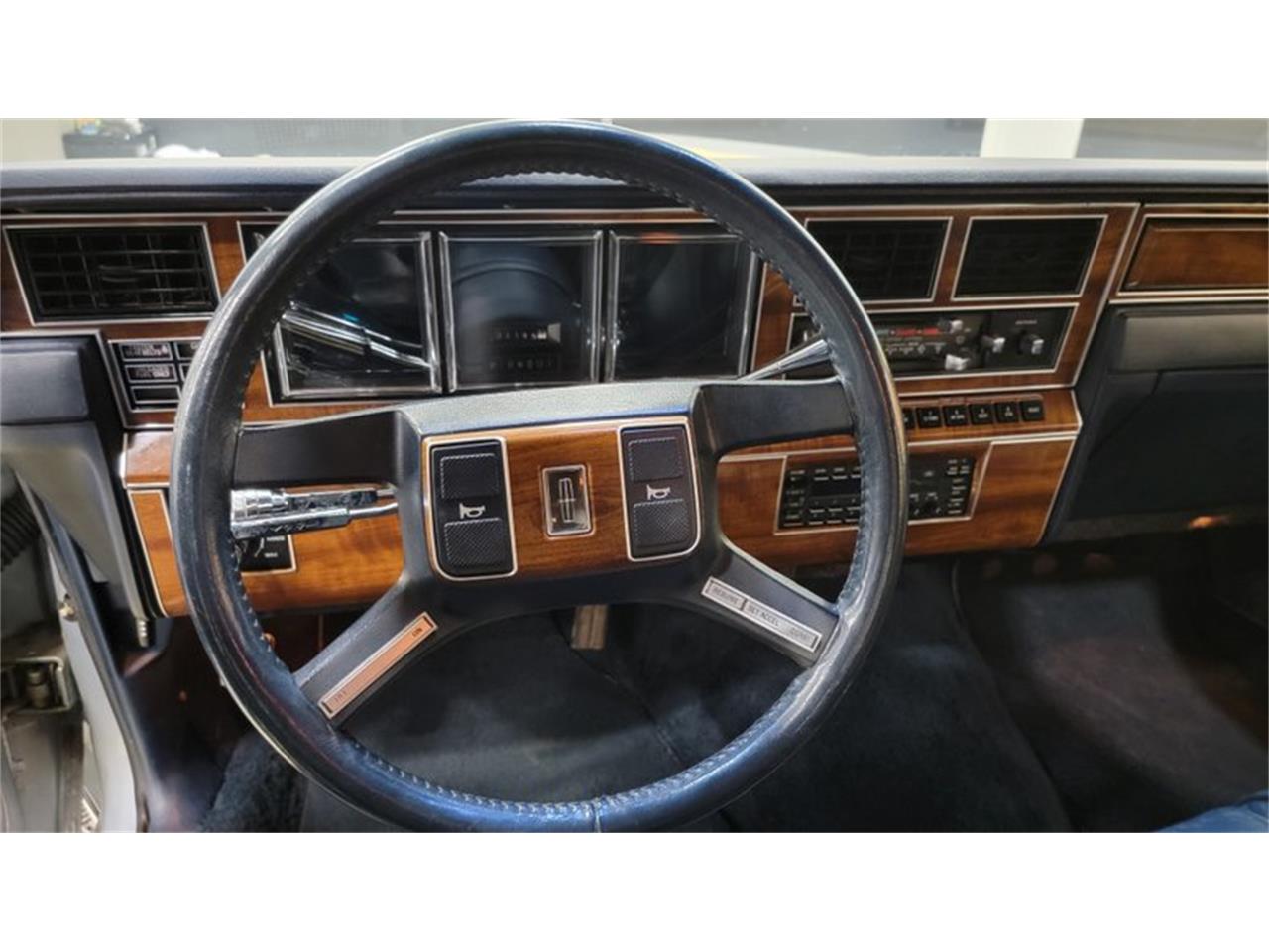 1989 Lincoln Town Car for sale in Mankato, MN – photo 32