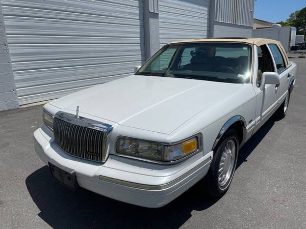 1996 Lincoln Town Car Presidential - - by dealer for sale in Clearwater, FL