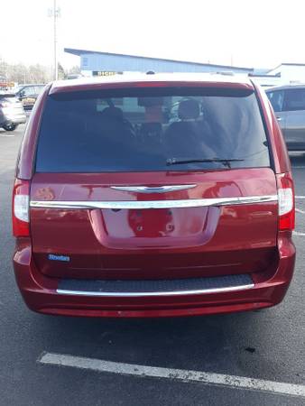 2014 Chrysler Town & Country Touring L-(Streeters-Open 7 Days A... for sale in queensbury, NY – photo 8