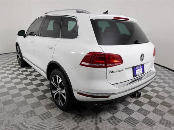 2017 VW Volkswagen Touareg Wolfsburg Edition suv White for sale in Martinez, GA – photo 3