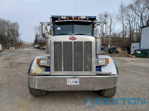 2005 Peterbilt 357 Dump Truck for sale in Arnold, MO – photo 8