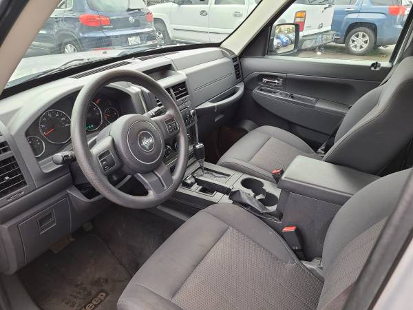 2011 JEEP LIBERTY 4X4 **BAD CREDIT IS NO PROBLEM HERE!!!** - cars &... for sale in Eugene, OR – photo 9