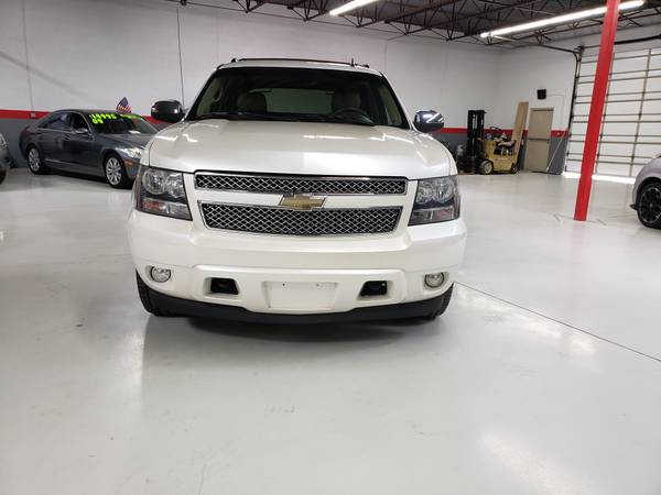 2011 Chevy Avalanche LTZ 4x4, 1 Owner, Runs and Drives Great!! for sale in Tulsa, OK – photo 2