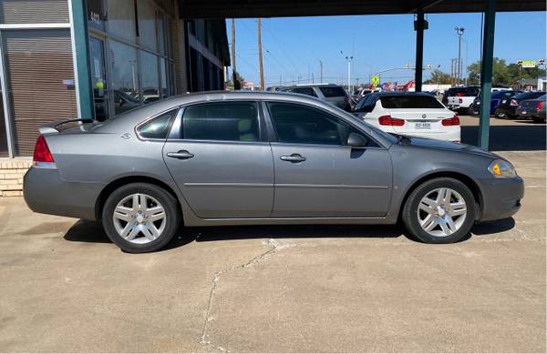 2006 Chevrolet Impala 4dr Sdn LTZ - - by dealer for sale in Lubbock, TX – photo 2