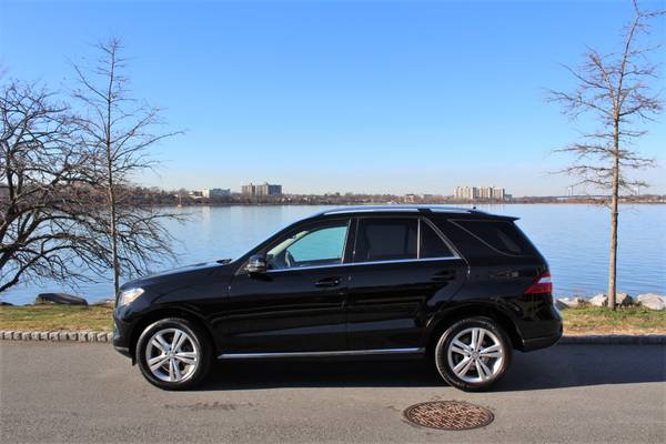 2014 Mercedes-Benz M-Class 4MATIC 4dr ML350 CLEAN CARFAX ONE OWNER for sale in Great Neck, NY – photo 2
