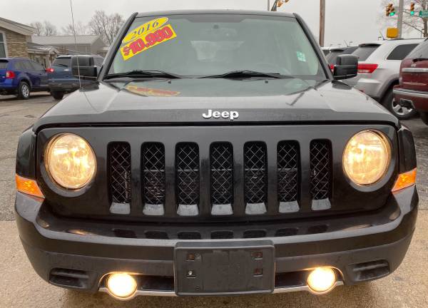 2013 Jeep Compass Latitude 4WD - - by dealer - vehicle for sale in Mishawaka, IN – photo 2